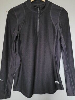 Running Room Small Charcoal Athletic Fit Top